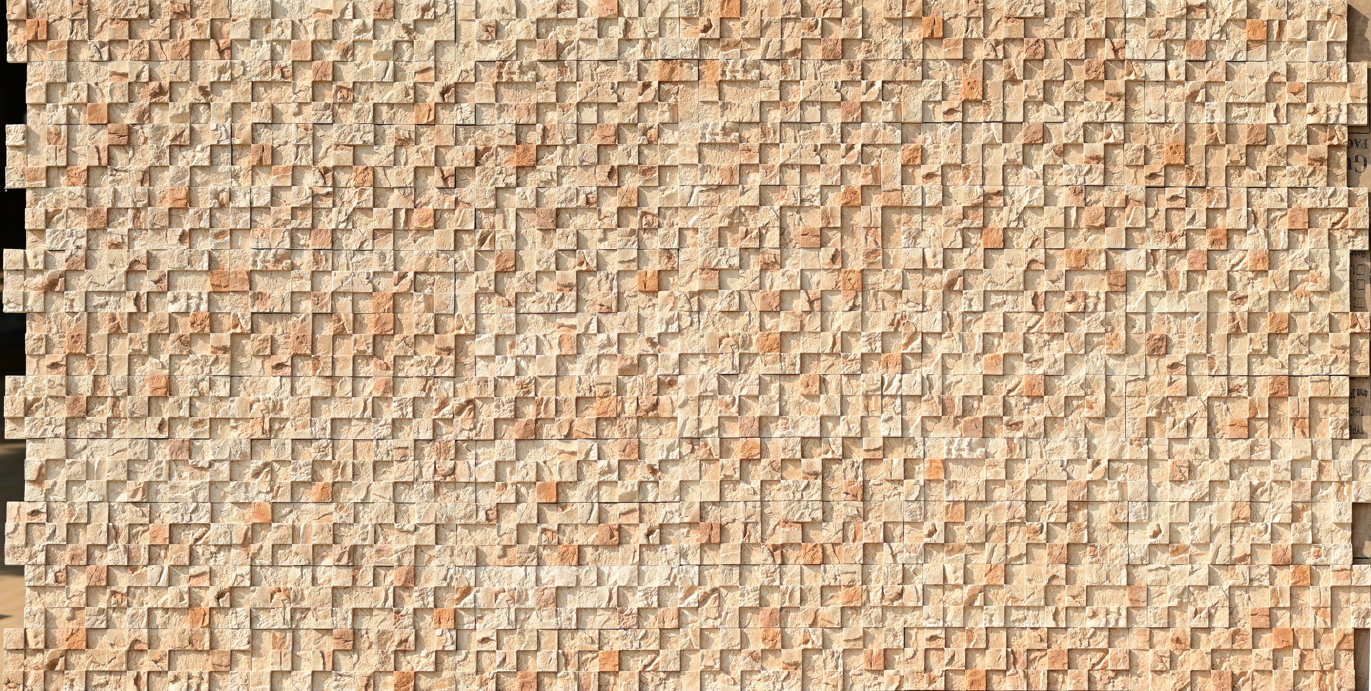 chequered-cut-stone-highland-cream.jpg